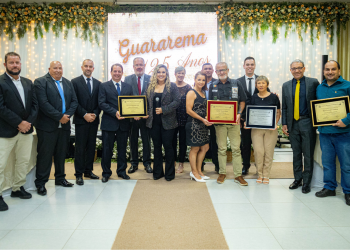 Sessão Solene homenageia grandes personalidades de Guararema